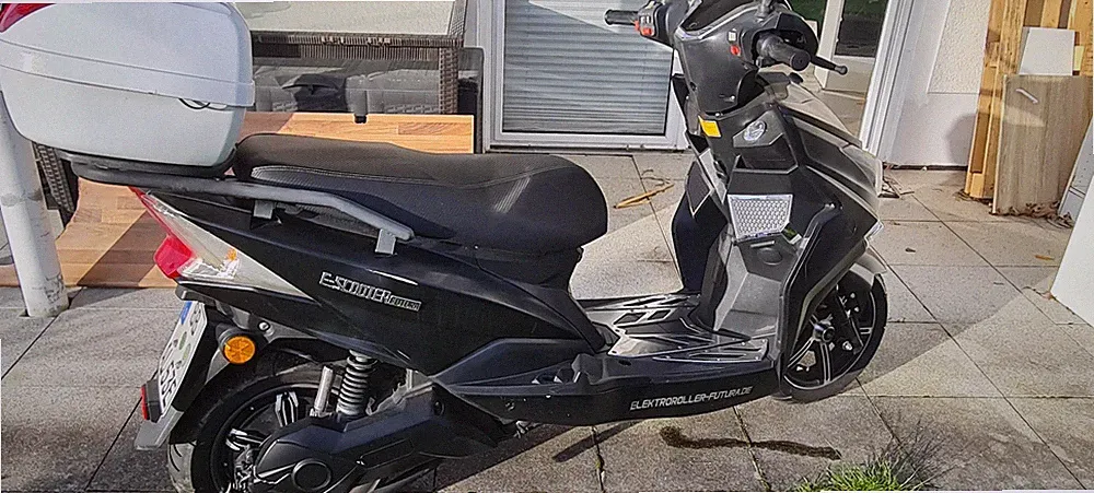 125er 80 km/h Elektroroller ANGRY HAWK, , 4000 Watt *Winterangebot*