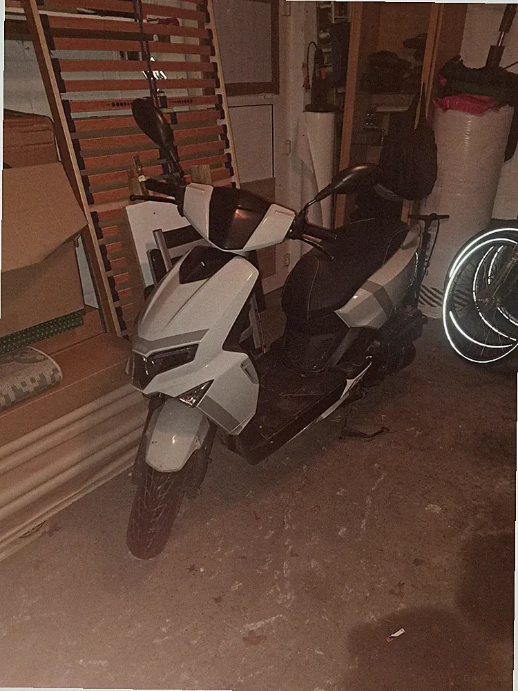 25 km /h / 45 km/h: Online Tapo 50 ABS / Motorroller, Mofa
