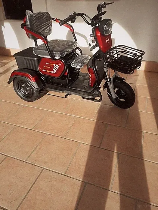 3 rad elektro Roller,20 KM/h Keine Helmpflicht 699€ Kostenlose Lieferu bis 100Km