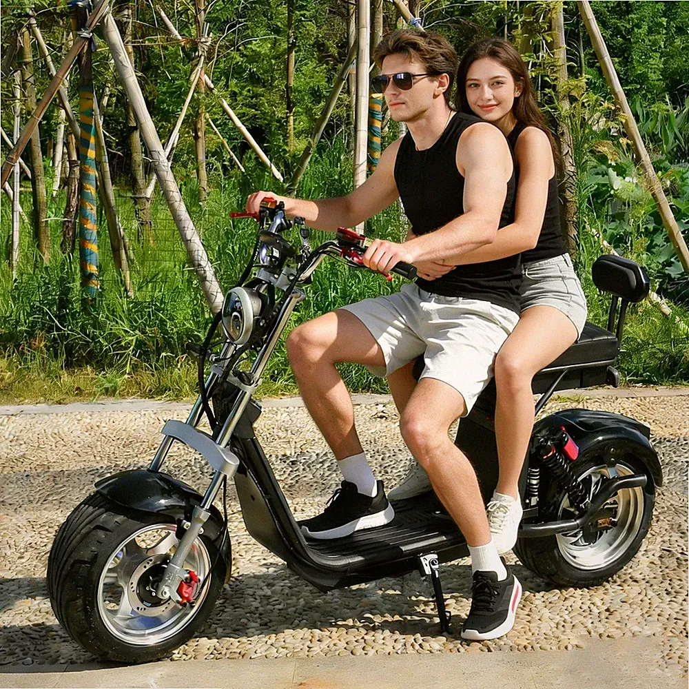 3000W Motor Geschwindigkeit 45KM/70KM/H Elektroroller Maximale Last250KG EEC COC