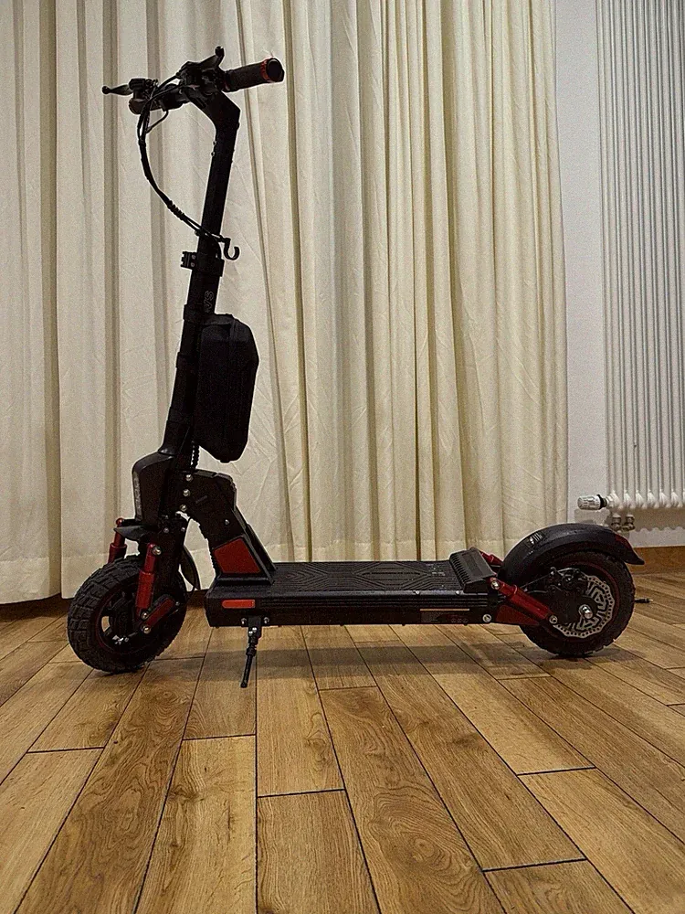 Bogist C1 PRO Elektroroller IP64 wasserdicht, Smart-Display, Klappmechanismus