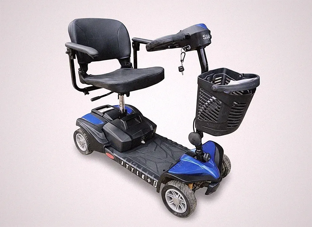 Drive Style + blau 4 Meilen pro Stunde Elektromobil Auto Boot Roller voll...