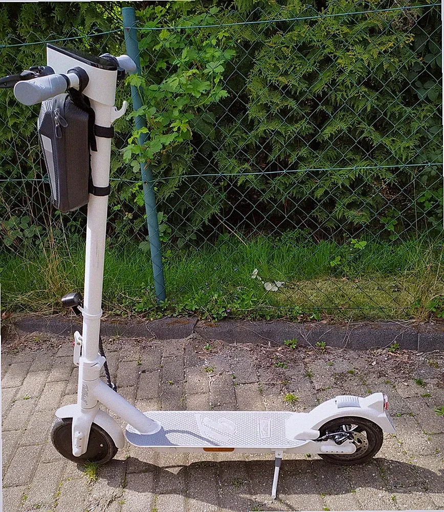 E-Scooter Elektroroller, Trittbrett Emma, 350 Watt, 20 Km/h, Tragkraft 120 Kg