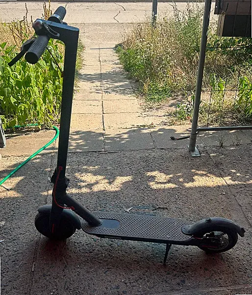 Elektro-Roller E-Scooter Klappbar 25km/h 7,8Ah 250W City Motorisiert schwarz