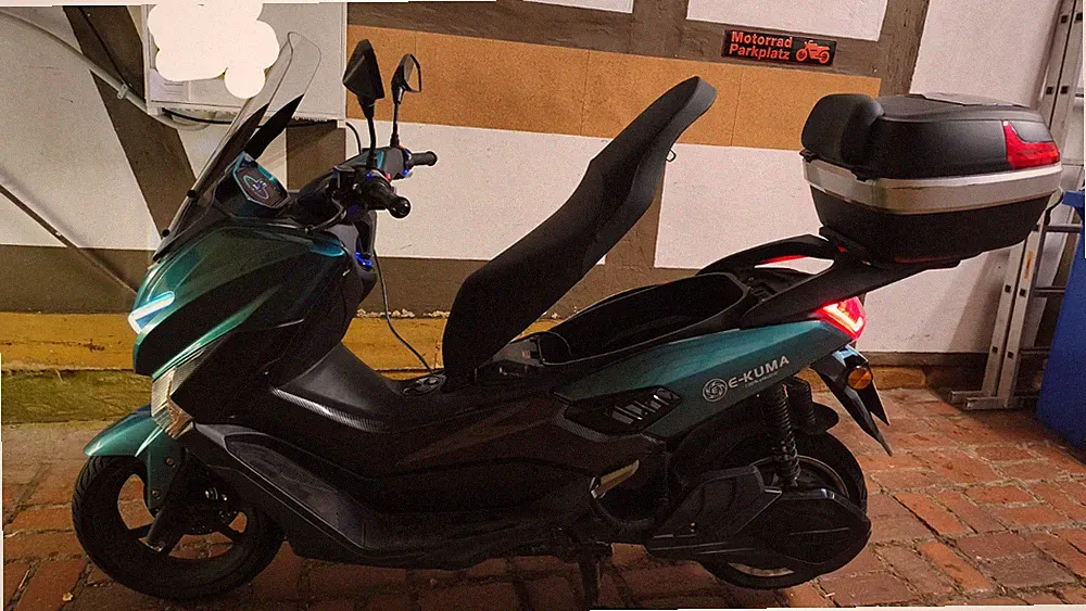 Elektroroller e-kuma Wind (wie 125er), 120km/h, Koffer, Tempomat