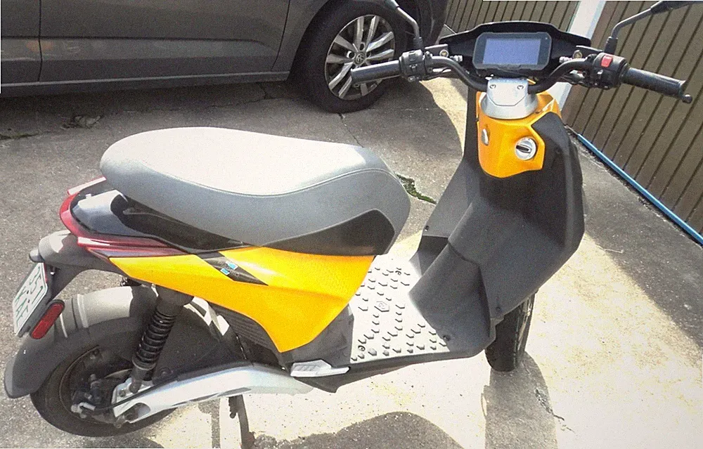 Elektroroller Piaggio 1E5: 25 Km/h, Straßenzul.; Festpreis!!!