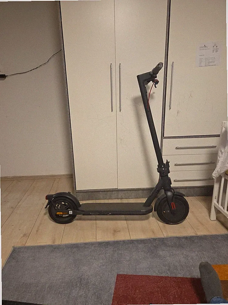 Es Ist Zum Verkaufen Es Ist Wie Neu Es Wurde Nur 5/6mal Benutzt . Mit Akku .