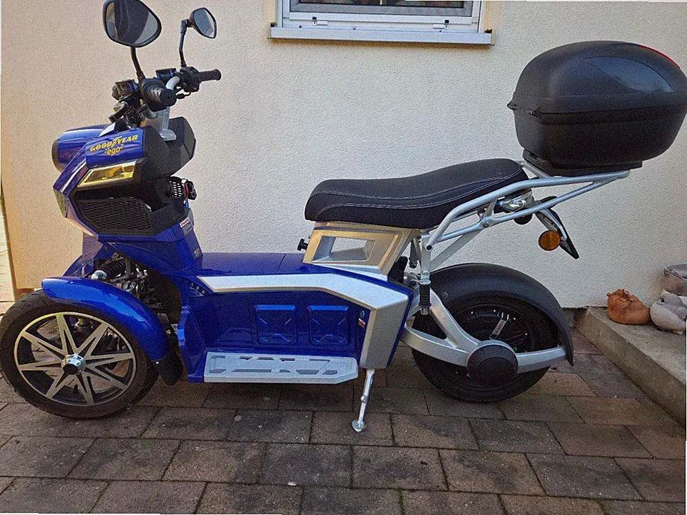 Goodyear Doohan eGo2 Dreirad Elektroroller mit Straßenzulassung