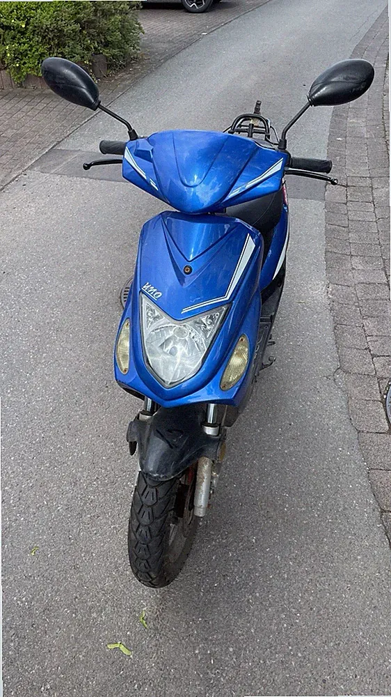 LuXXon Eco Roller 45km/h 50ccm 4Ps Anhängerkupplung gebraucht Guter Zustand