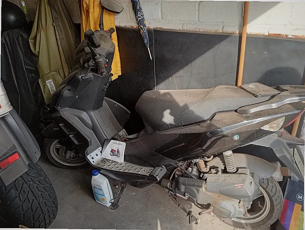 Motorroller(Schwarz) für Bastler und alle die ein neues Projekt suchen