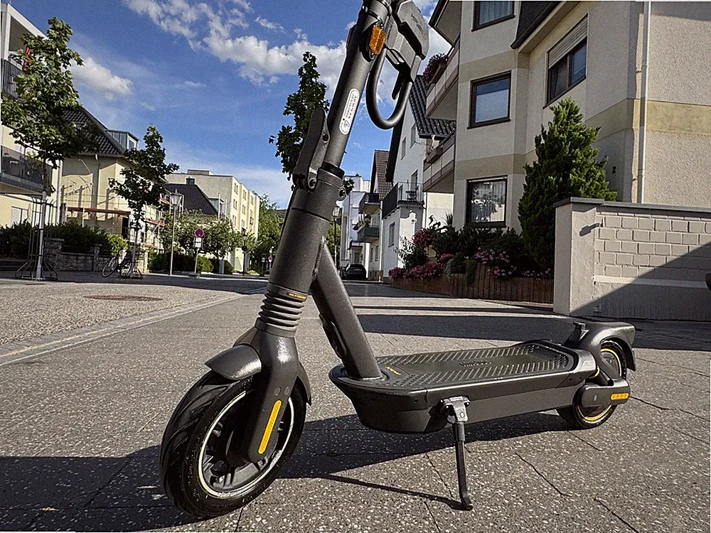Ninebot KickScooter MAX G2D – Garantie bis 07/2026 – Rechnung & OVP – 1491 km