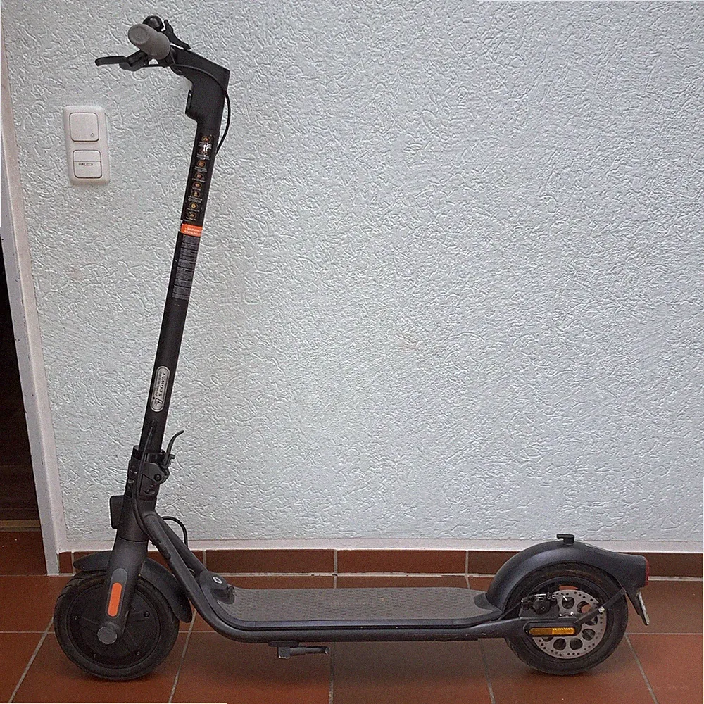 Ninebot Segwah F20D Elektro Roller