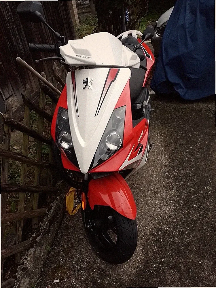 Peugeot Jetforce 50ccm – 50 km/h, Kleine Mängel, Schnäppchen!”? Verhandelbar