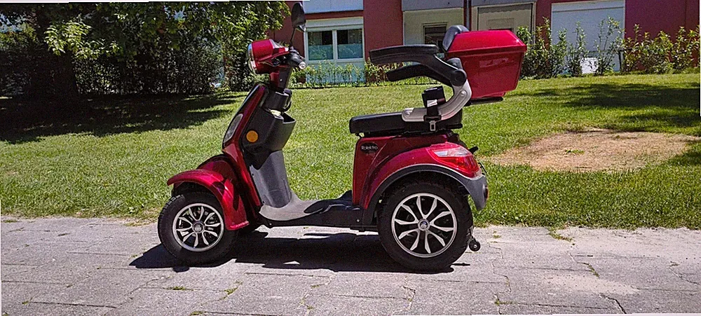 Rolektro E-Quad 15 v3 Seniorenroller 15km/h gut gepflegt 370km in rot