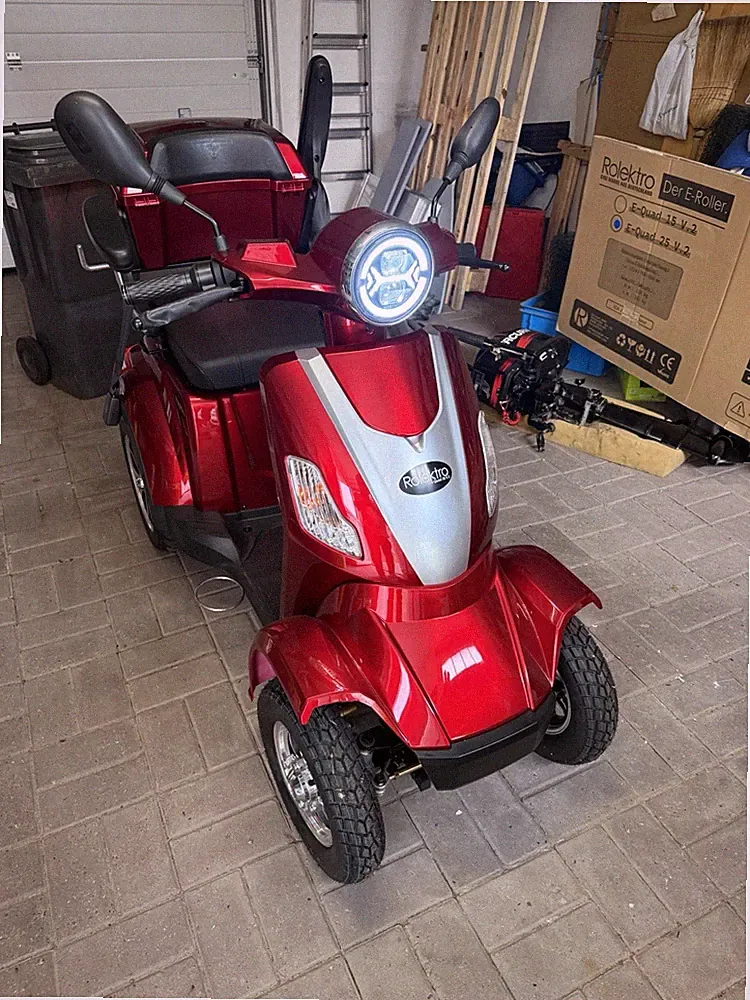 Rolektro E-Quad 25 Elektroroller für Senioren.Ein Jahr alt, nur 11 km gefahren.