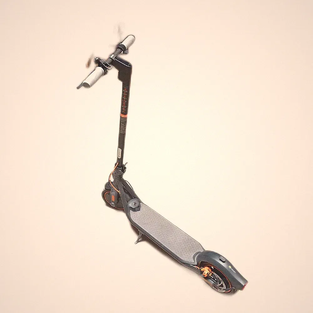 Segway Ninebot Elektro Roller F40e Starke sichtbare Gebrauchsspuren Ohne ABE Pio