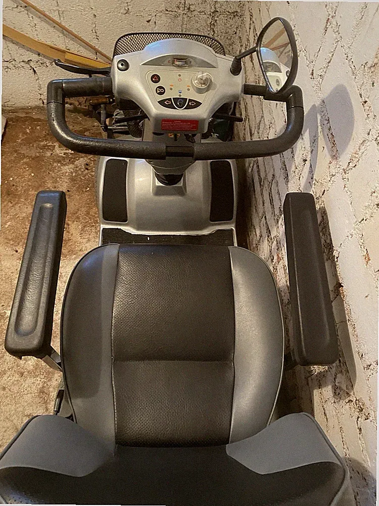 SENIOREN-MOBIL Elektro-Roller 4-Rad