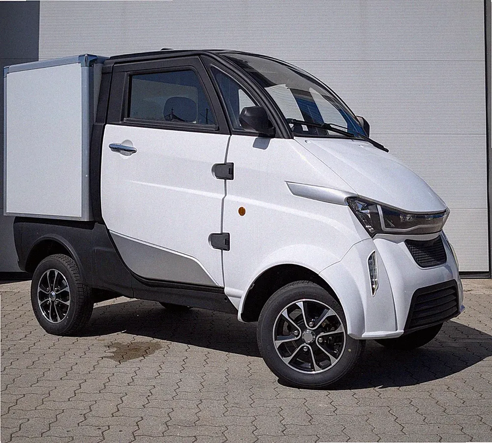 STORMBORN L8C Kabinenroller Elektro Lastenrad mit Kabine 105Ah 45kmh weiss