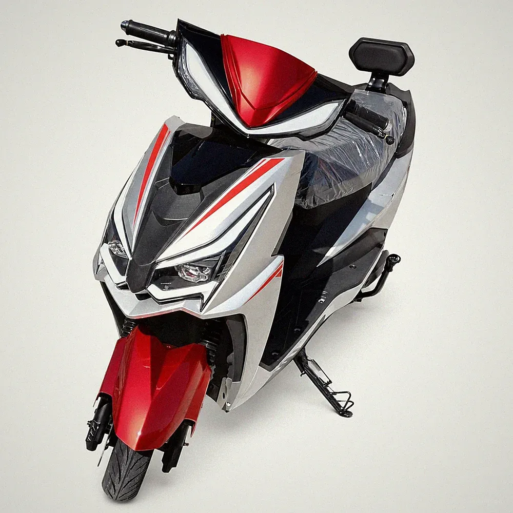 Urban Hopper Elektroroller 45km/h 60V 20Ah Li-Ion-Akku 2kW 65km Silber-Rot COC