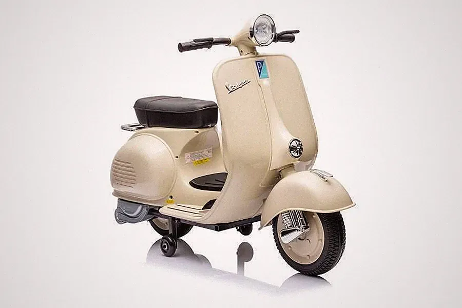 VESPA 150 VL1T Lizenziert mit 12V Akku, Ledersitz und EVA Reifen