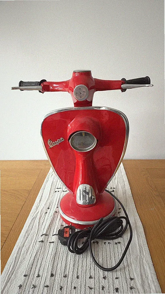 Vintage Retro Rot Vespa Roller Tischlampe Alu 60er Mod Style Limited Edition
