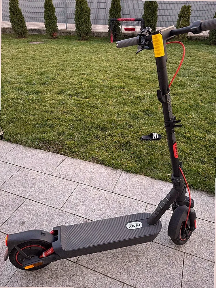 Xiaomi 5 Max E-Scooter Elektro-Roller 25 km/h 60 km Reichweite 400 Watt