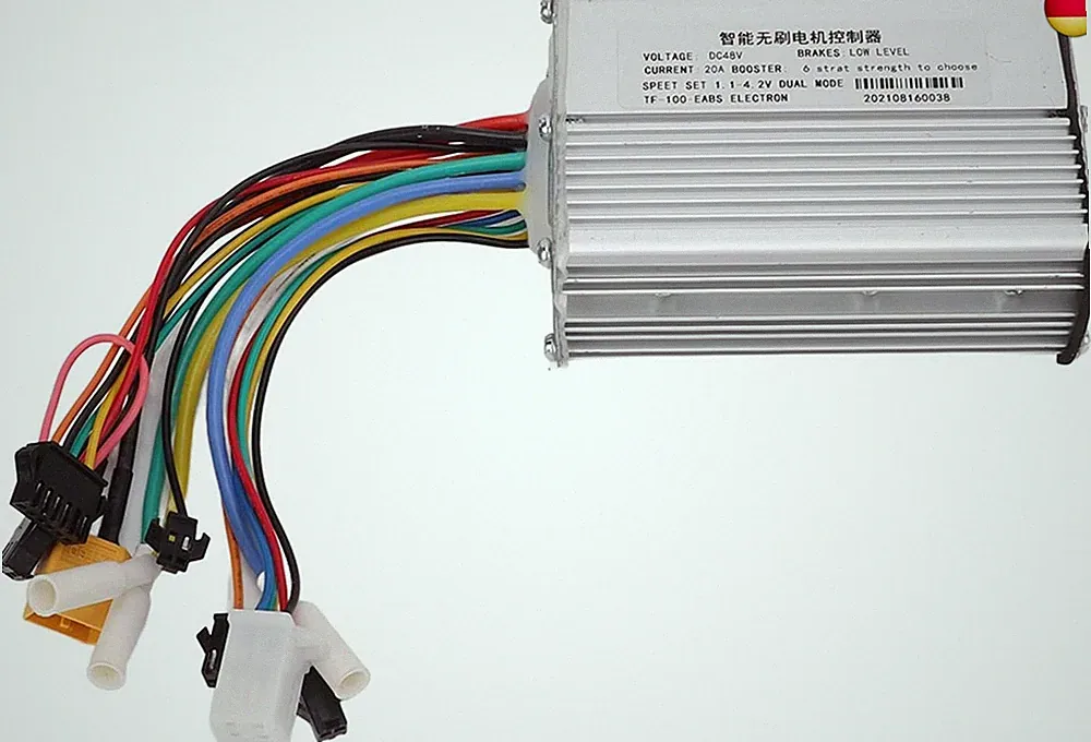 ZAWELIYO Elektroroller Controller, 48V 20A Elektroroller-Controller für KUGOO